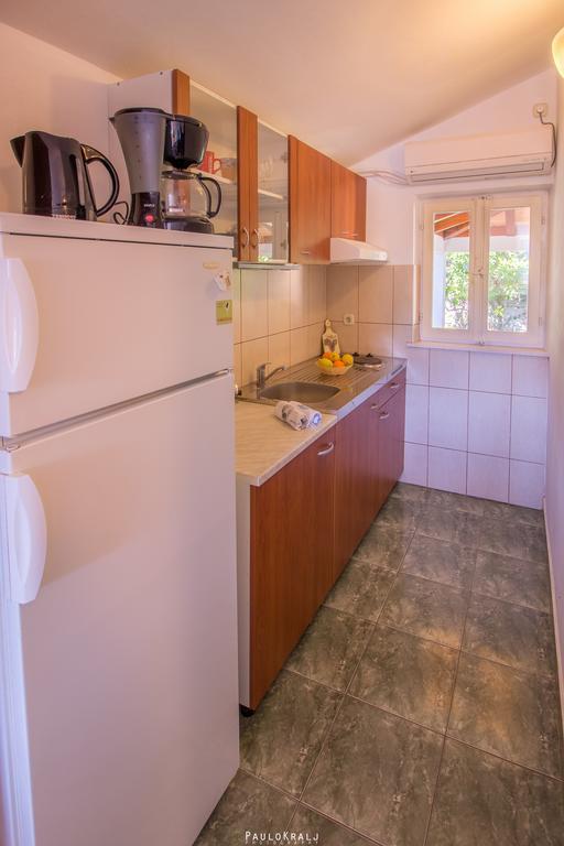 Отель House Ina Стон Экстерьер фото